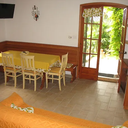 Patrizia Villa Torri del Benaco