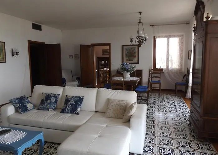 Patrizia Torri Del Benaco