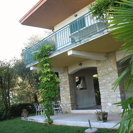 Patrizia * Torri Del Benaco