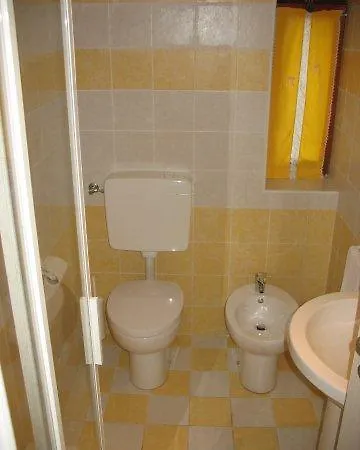 Vila Patrizia Torri Del Benaco